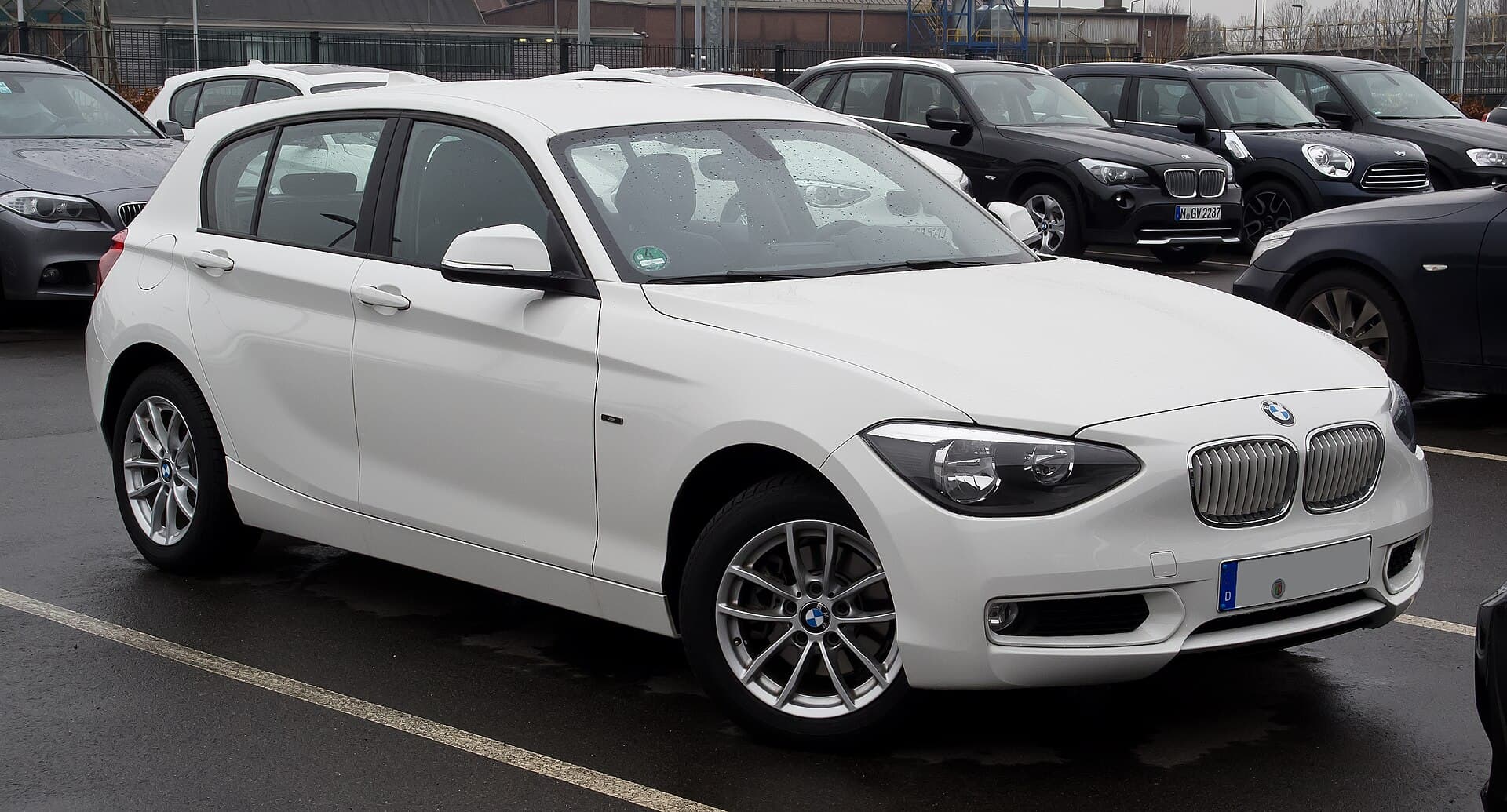 BMW Serija 1 118d — Fotografija 1